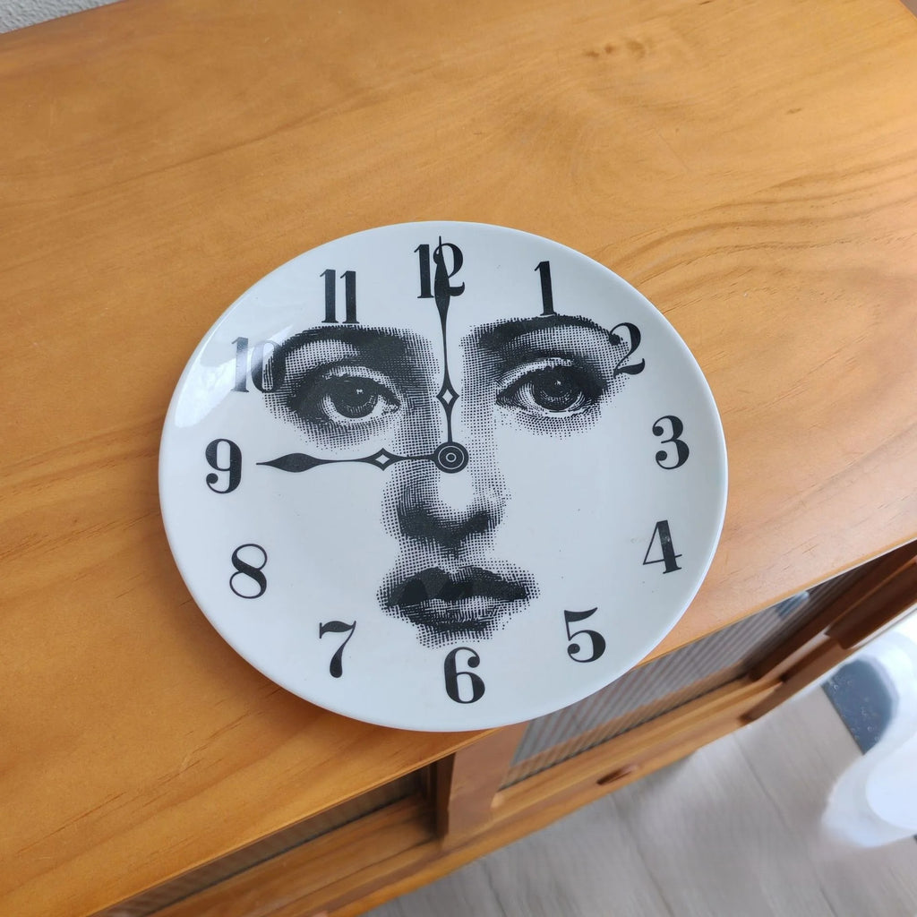 VyloEyes: Italian Vintage Face Wall Plate