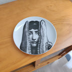 VyloEyes: Italian Vintage Face Wall Plate