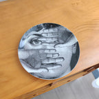 VyloEyes: Italian Vintage Face Wall Plate